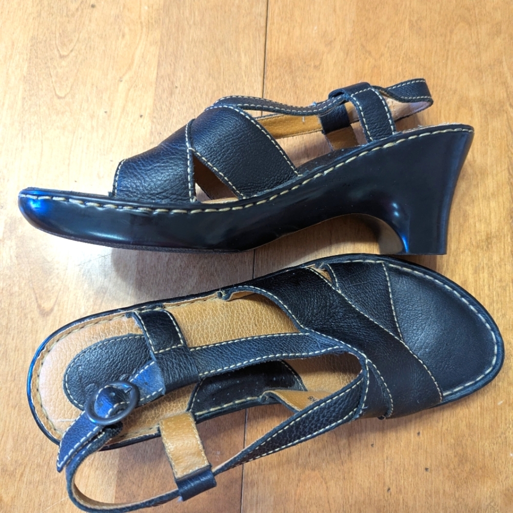 B.O.C. Black Leather Slingback Sandals with Low Heel